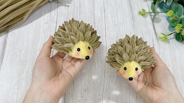 Mô hình nhím treo cặp