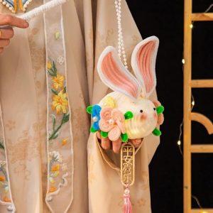 Mô hình con thỏ làm lồng đèn